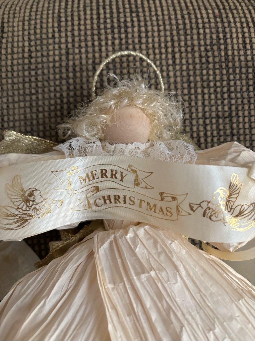 Source Unknown Cream & Gold Angel Tree Topper - Picture 2 of 6